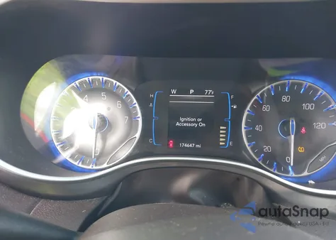 2017 Chrysler Pacifica Lx из США, поврежденный, VIN 2C4RC1CG7HR529301